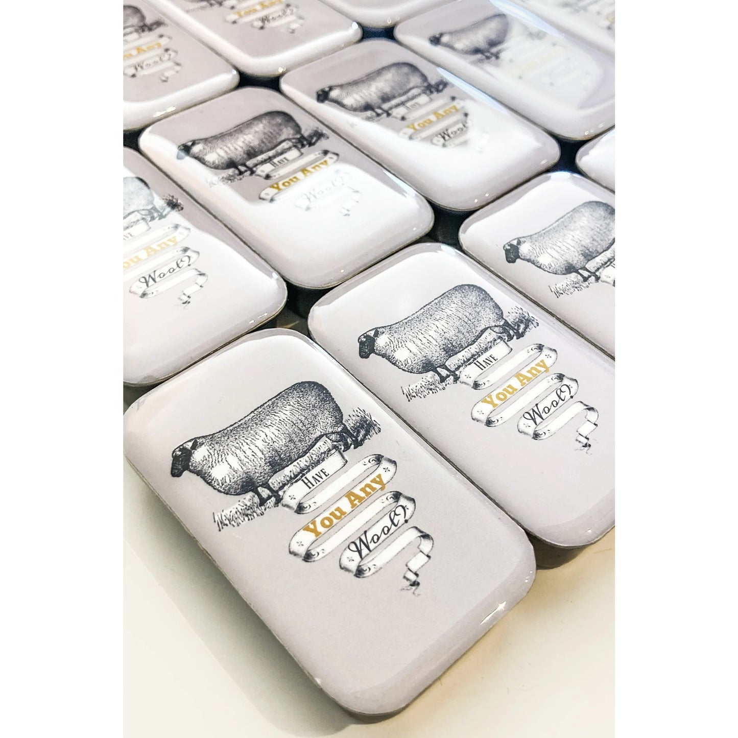Boîte Métallique pour Accessoires HAVE YOU ANY WOOL de FIREFLY NOTES