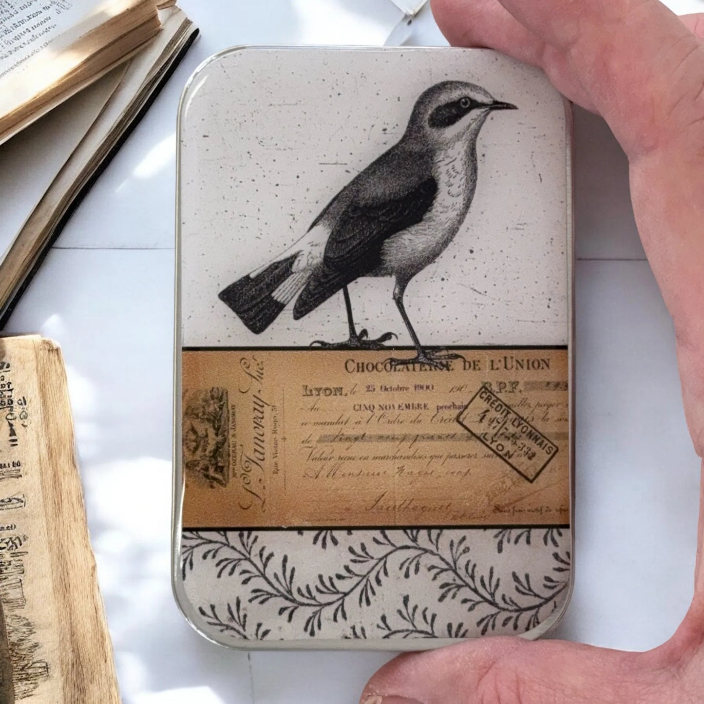 Boîte Métallique pour Accessoires PETIT OISEAU de FIREFLY NOTES