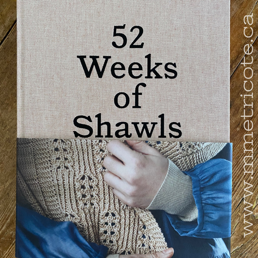 52 Weeks of Shawls par Laine